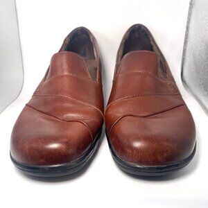 Clarks Womens Slip-On Brown Leather‎ Loafers With Low Heel Casual Comfort